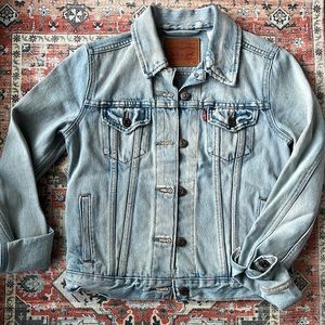 Levi’s denim jacket